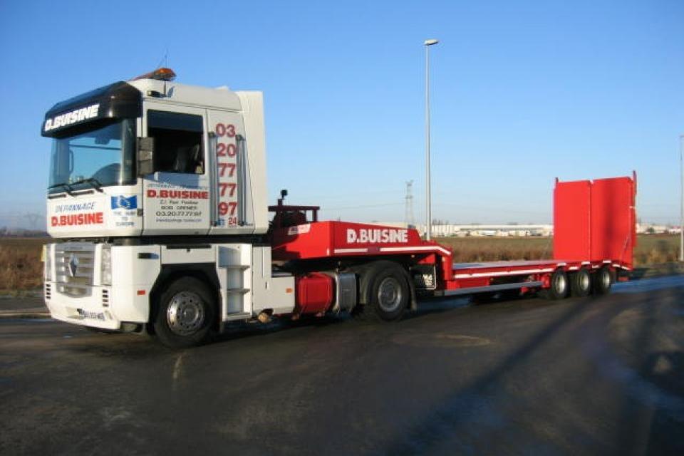 RENAULT MAGNUM ET SEMI PORTE ENGIN - Garage BUISINE Lille